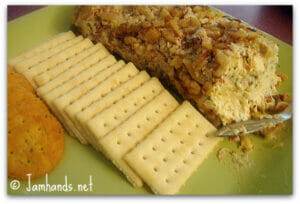 Gouda and Sun Dried Tomato Cheese Spread
