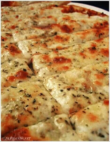 Cheesy Garlic Sticks