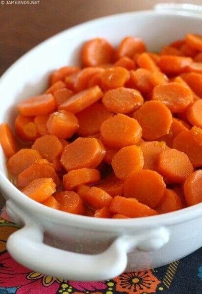 Brown Sugar Carrots with Cinnamon Butter Sauce