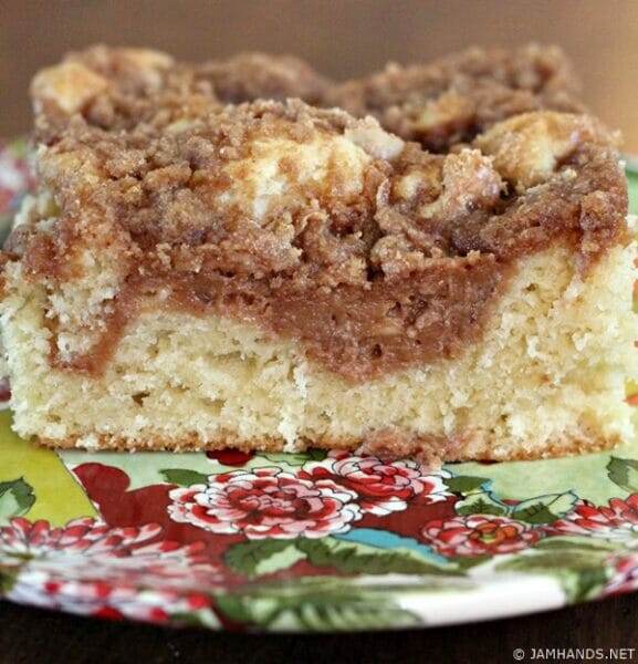Cinnamon Cream Cheese Coffeecake