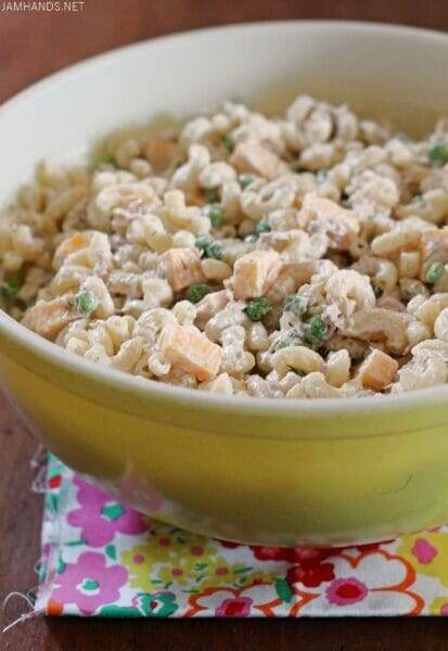 Dilly Tuna Macaroni Salad with Cheese
