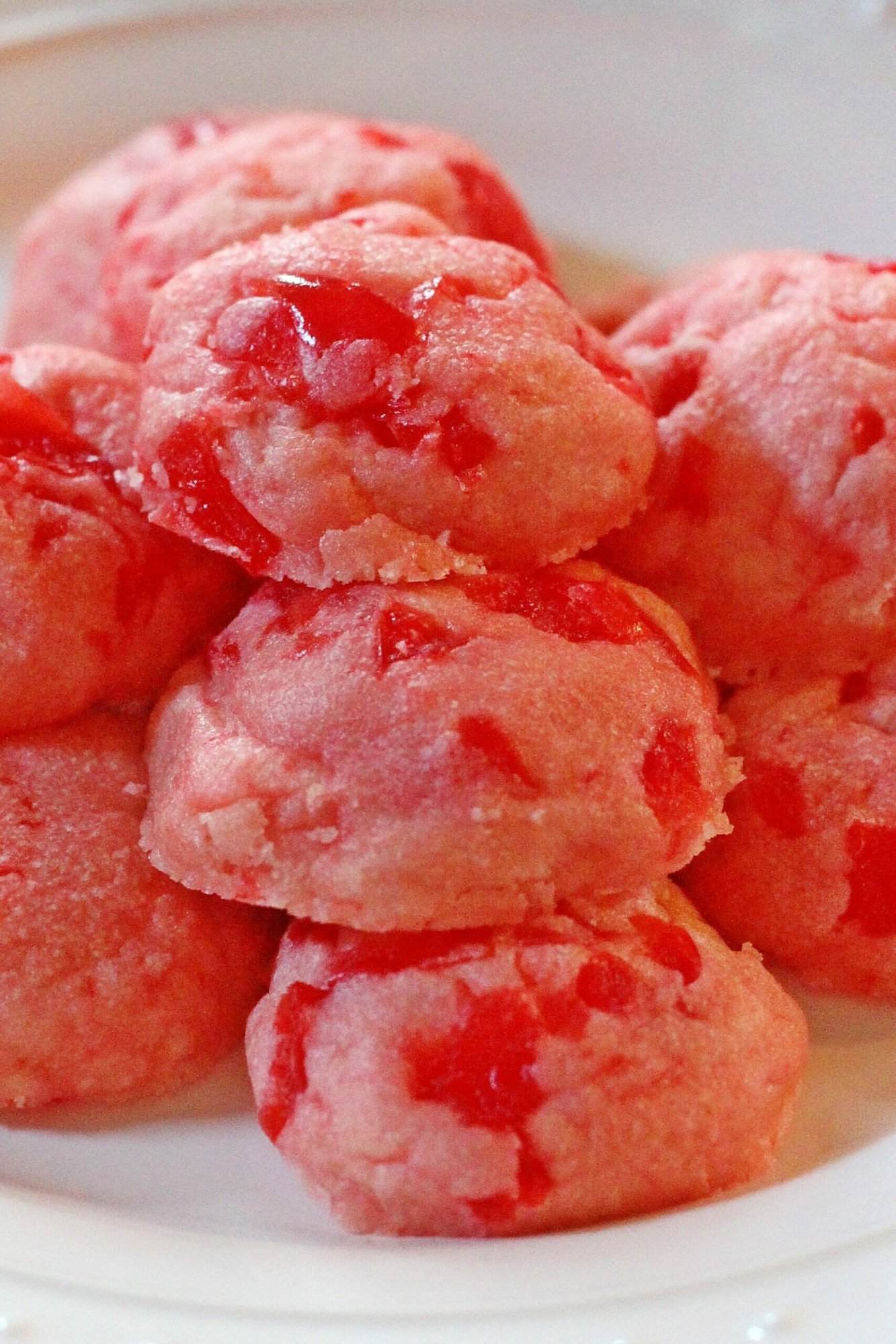 Tender and beautiful cherry shortbread cookies that melt in your mouth.