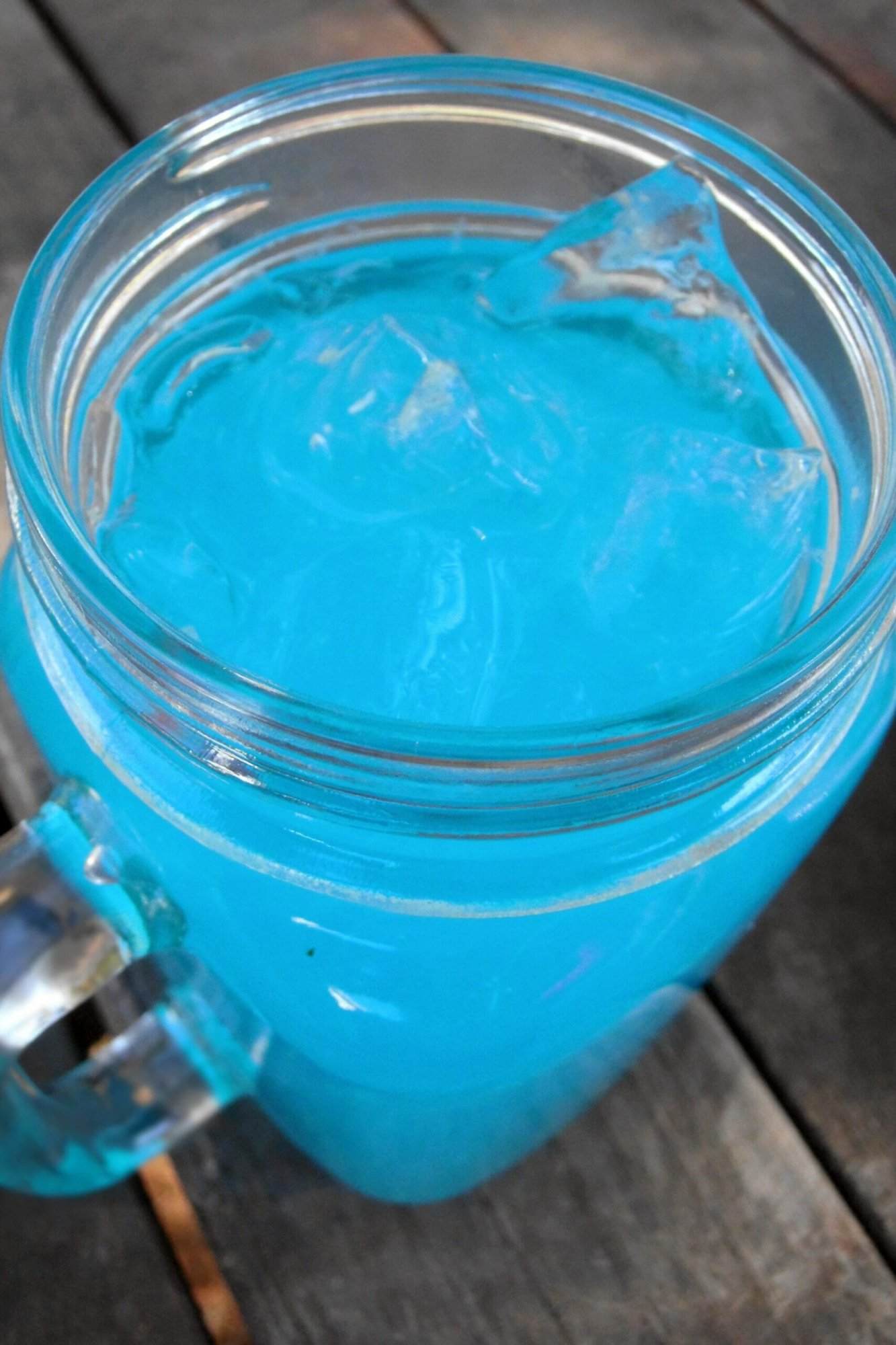 Blue Lemonade 'Tiffany' Punch