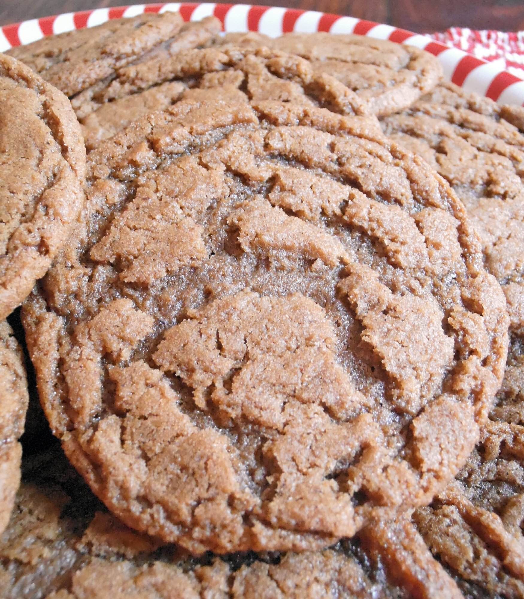 Chewy Gingerbread Cookies