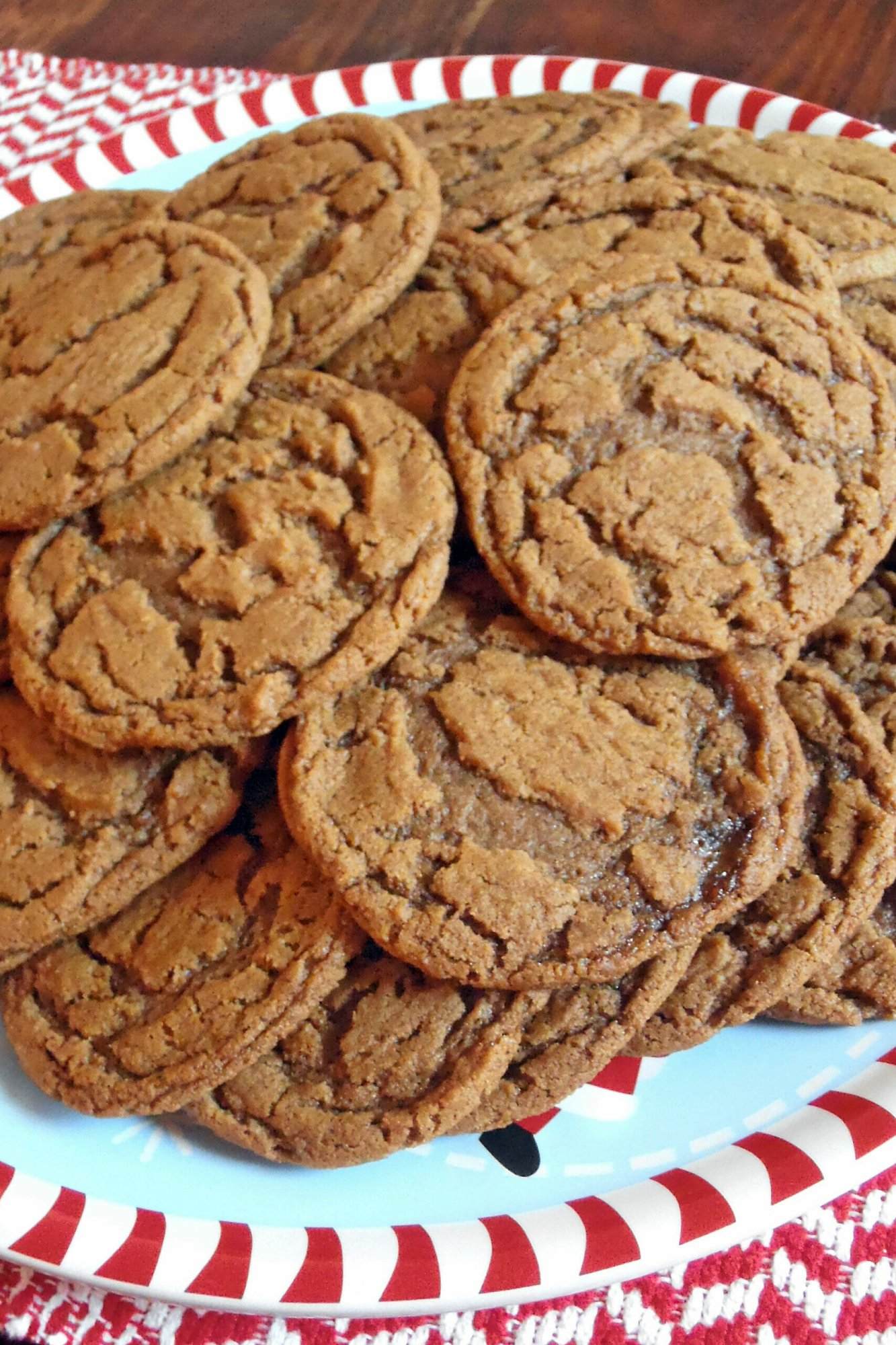 Chewy Gingerbread Cookies