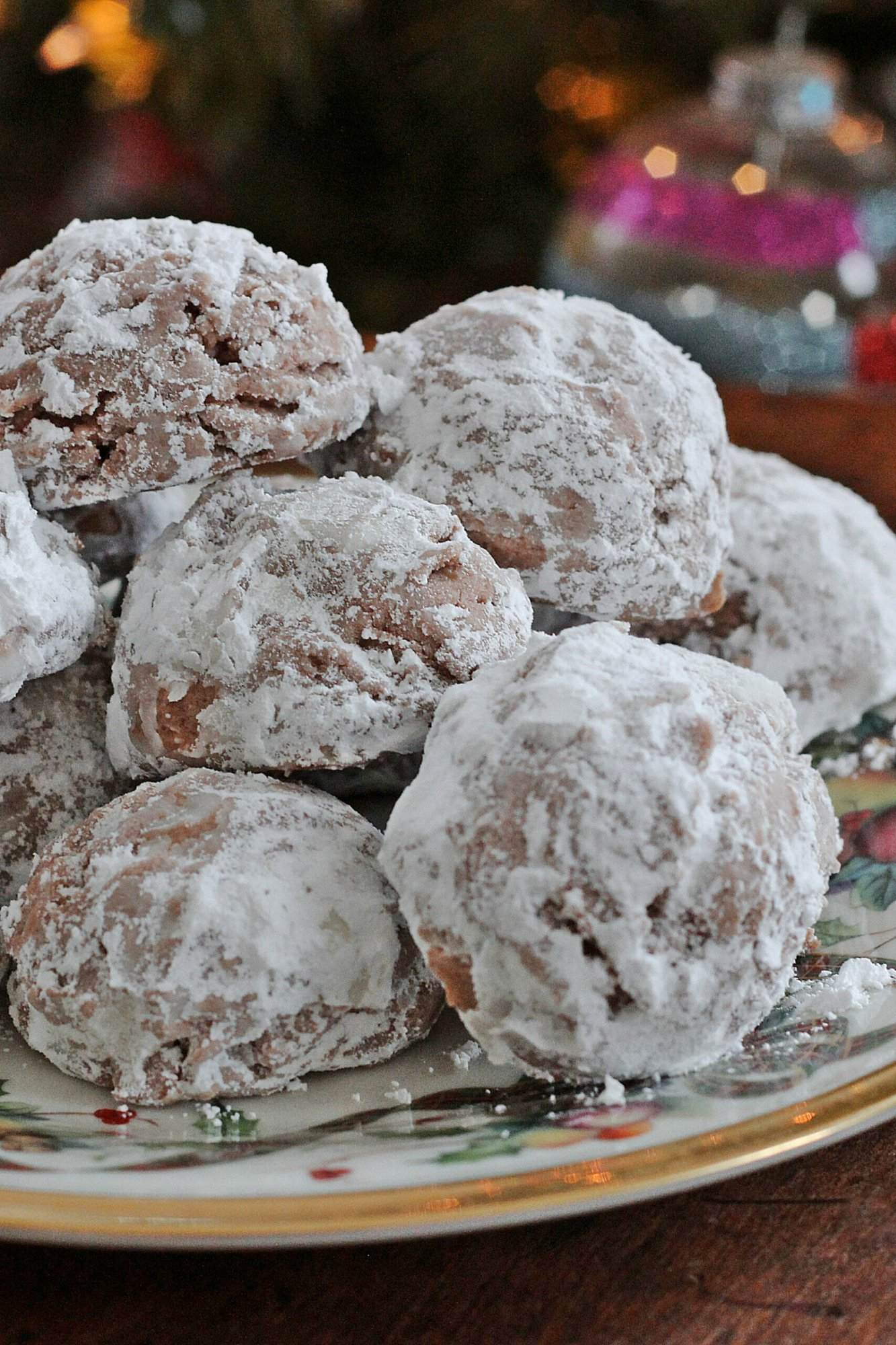 Hot Chocolate Cream Cheese Snowballs
