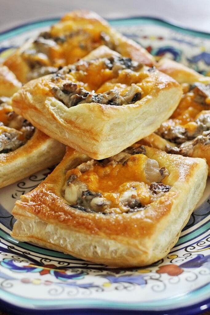 Mushroom Puff Pastry Bites
