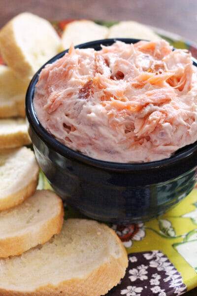 Smoked Salmon Dip with Bagel Chips